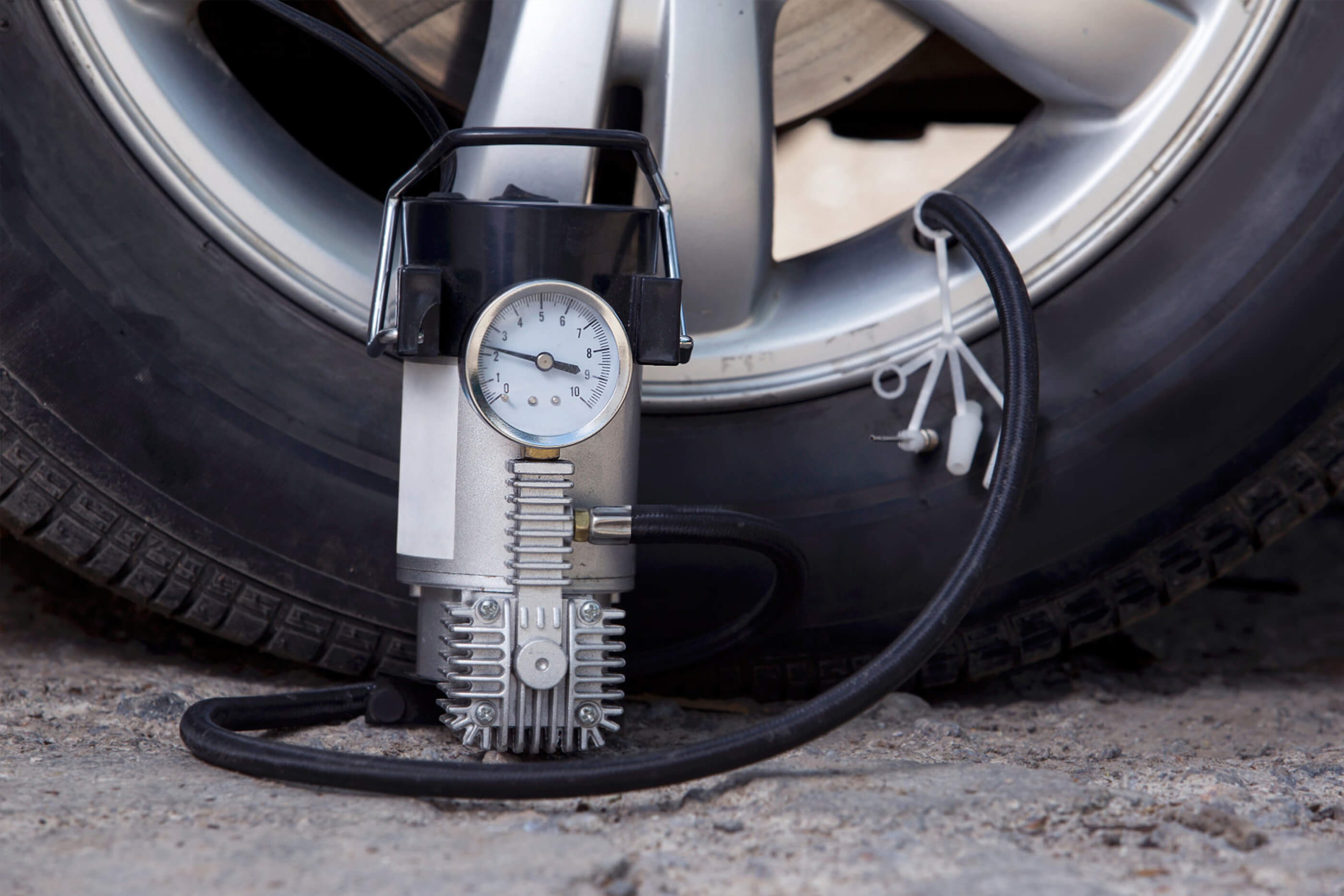 Tire Pressure Management for PEVs: Enhancing Safety and Performance